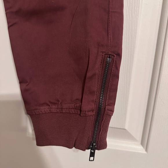 Chris High Rise Jogger - Picture 7 of 7